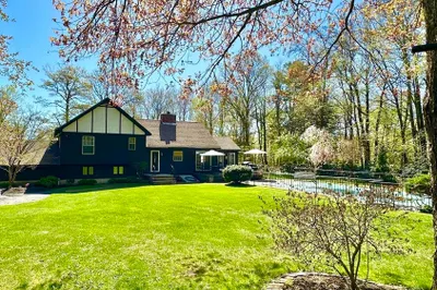 83 Northwest Rd 1