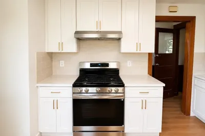 17 Oakledge St #2 1