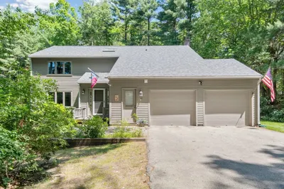 187 Middle Rd