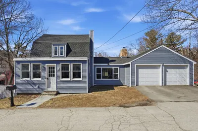 6 Roy Ave 1