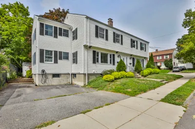 10 Rose Ave #10 1