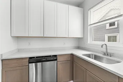 18 St. Clair Street #2