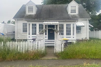 12 Fairlawn Rd