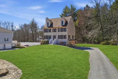 12 Hammond Farm Rd 1