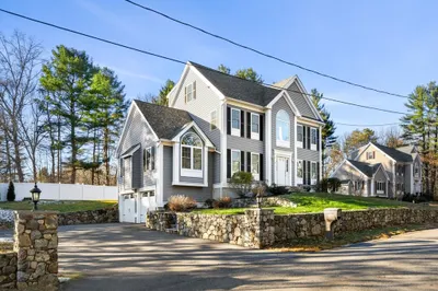 4 Courtney Ln 1
