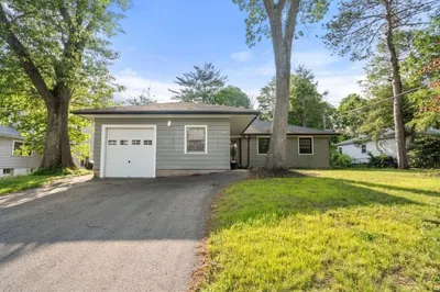 119 S Main St 1
