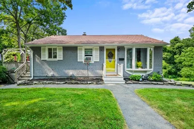 5 Leslie Lane