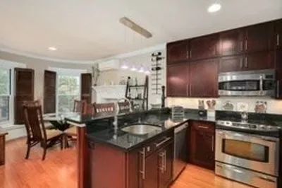 32 Rutland Sq #3 1