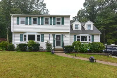 94 Pine Ridge Dr