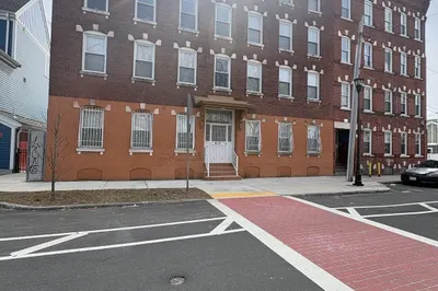632 S East 1