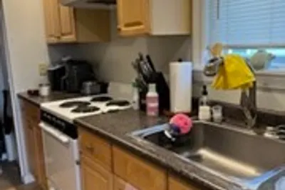 50 Pearl Avenue #2