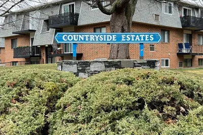 176 Maple Ave #2-35 1