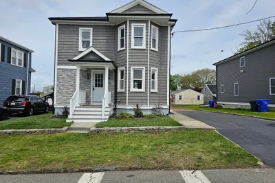 160 Vincent Av 1