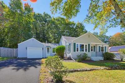 121 Park Circle 1