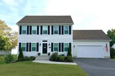 181 Southwick St 1