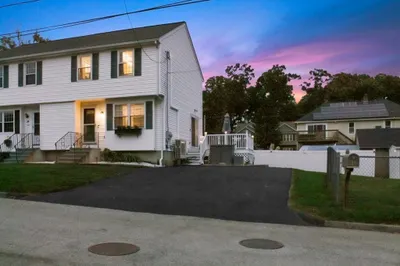 31 Joseph St