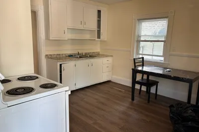 184 Winthrop St #2