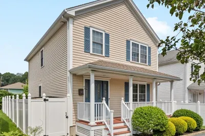 43 Wamsutta Avenue 1