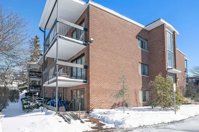 30 Church St #4 1