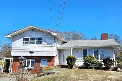 106 S Main St