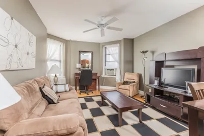 228 Commonwealth Ave #8