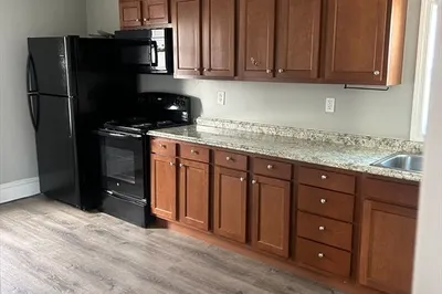 15 Katherine St #3