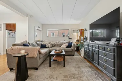 995 Massachusetts Ave #102 1