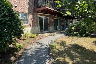 75 Edgelawn Ave #2 1
