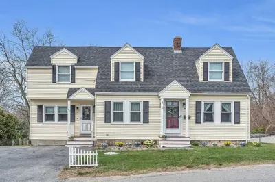 140 Oak Street 1