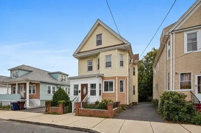 25 Rock Valley Ave 1