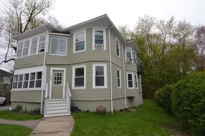 245 Irving St #1 1