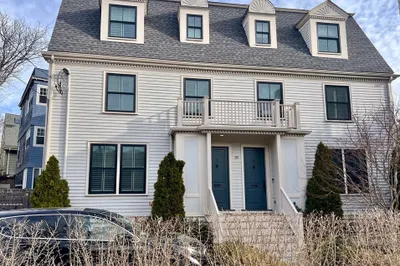 39 Hammond Street #2