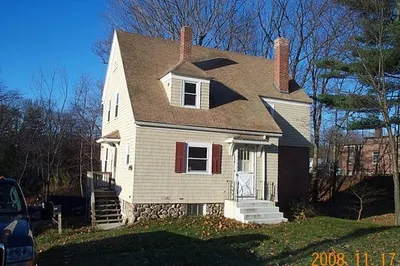 1029 Main St 1