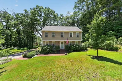 87 Duck Hill Rd 1