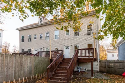 72 Chestnut St #72 1