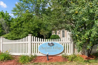 396 Boston Rd #302 1