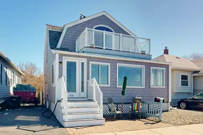 106 Grand View Avenue 1