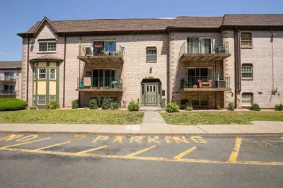 109 Oak Ln #5