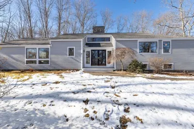47 Eisenhower Dr 1