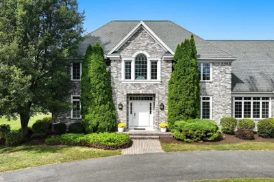 4 Sunrise Cir 1