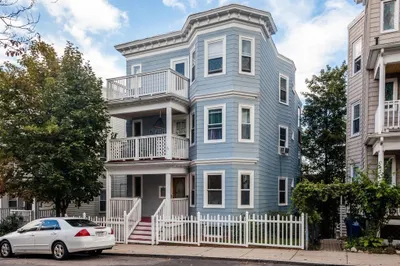52 Percival St #3 1