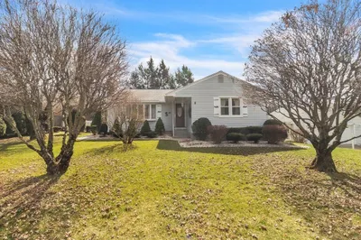 85 Fox Farm Rd