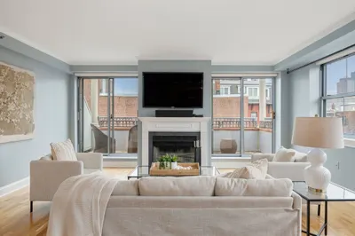 44 Prince St #514