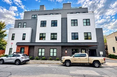 120 Moore St #205 1