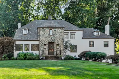 127 Gordon Rd 1