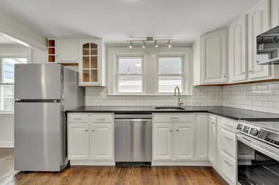 19 Fairview Ave #B 1