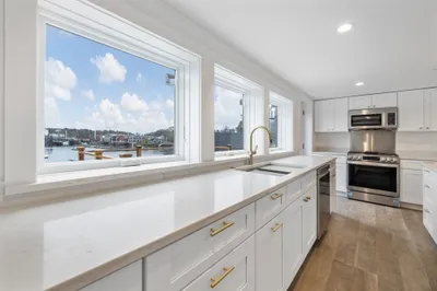 38 Central St #2 1