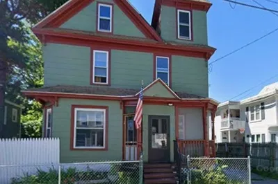 22 A St 1