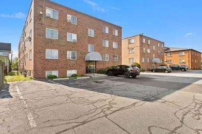 15 Staples Ave #35 1