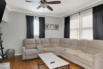 33-35 Hitchcock St #2 1